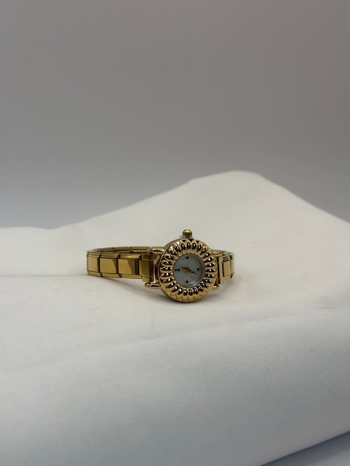 RELOJ ITALIANO CIRCULO DORADO