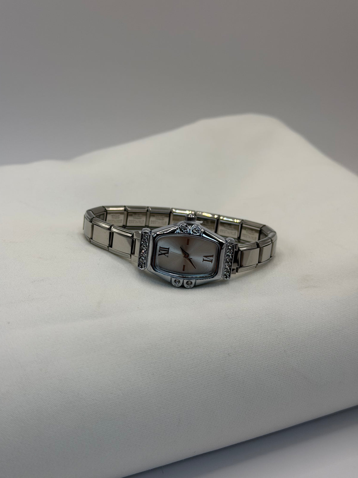 RELOJ CUADRADO GLOW PLATA