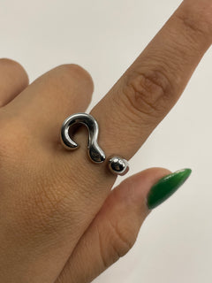 ANILLO INTERROGACION PLATA