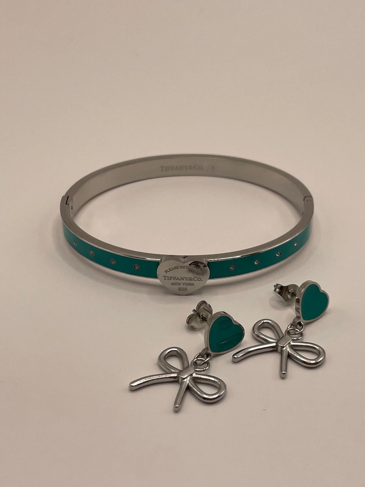CONJUNTO PULSERA ARETES TIFFANY