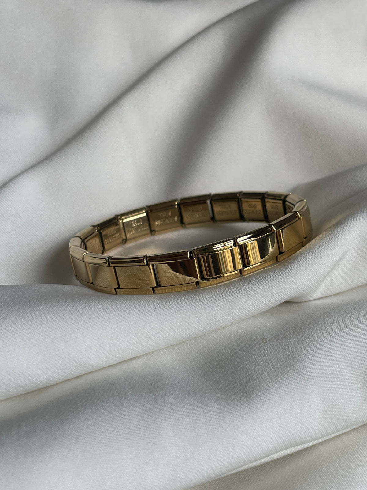 PULSERA ITALIANA DORADA