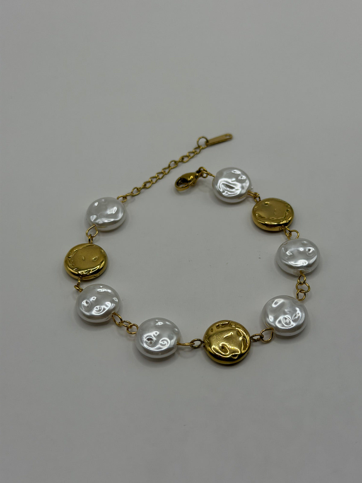 PULSERA PERLAS DORADAS