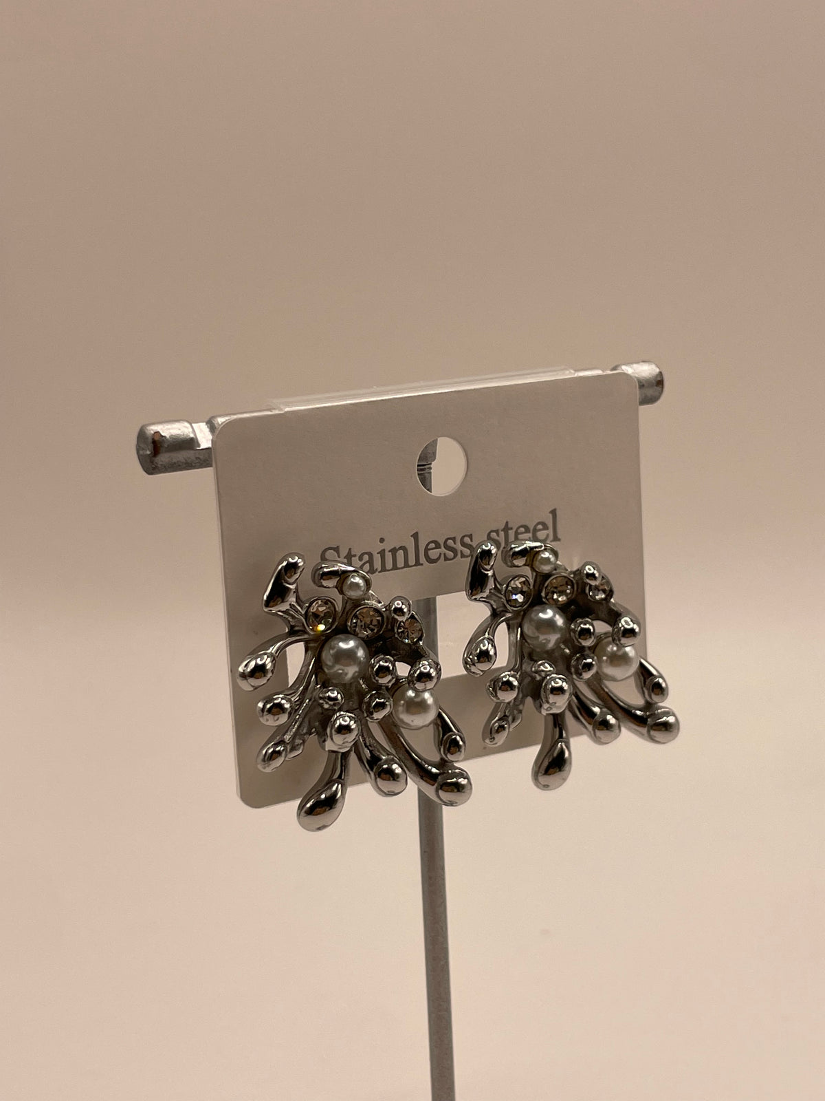 ARETES AURORA