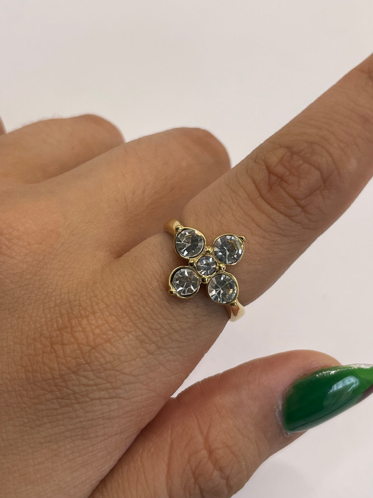 ANILLO ZINAY DORADO TALLA 8