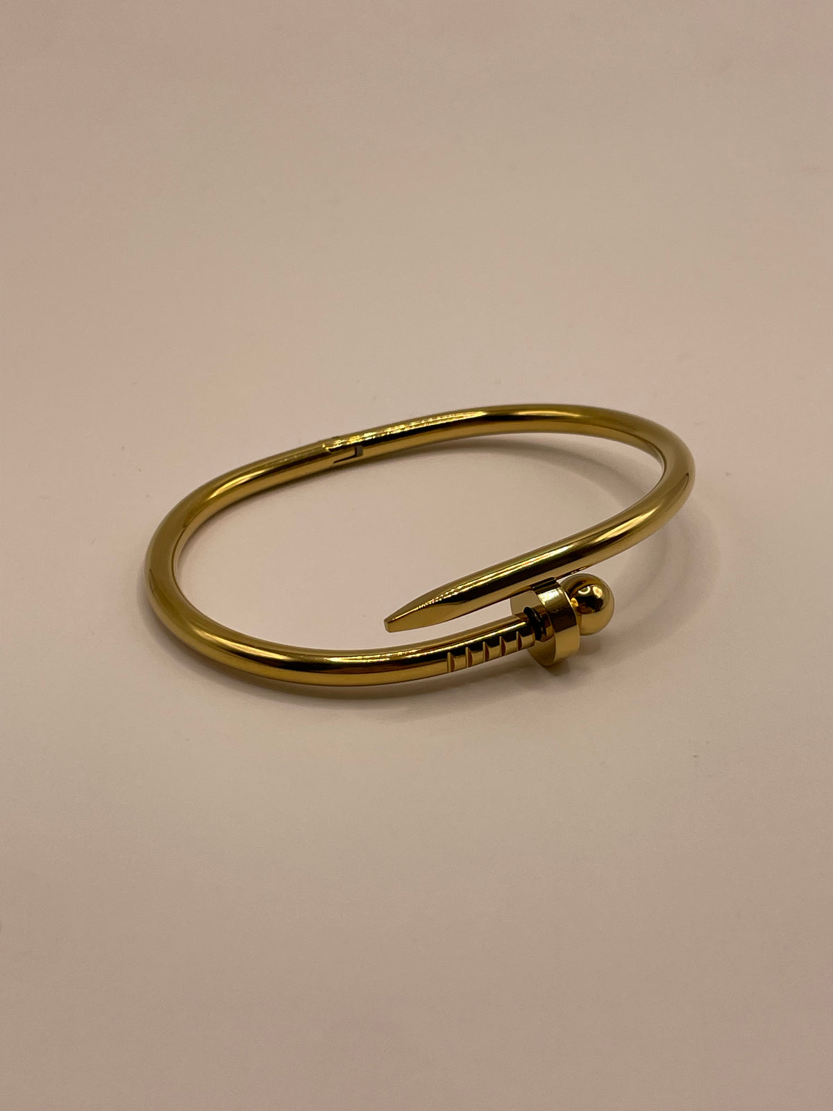 PULSERA CLAVO CIRCULO