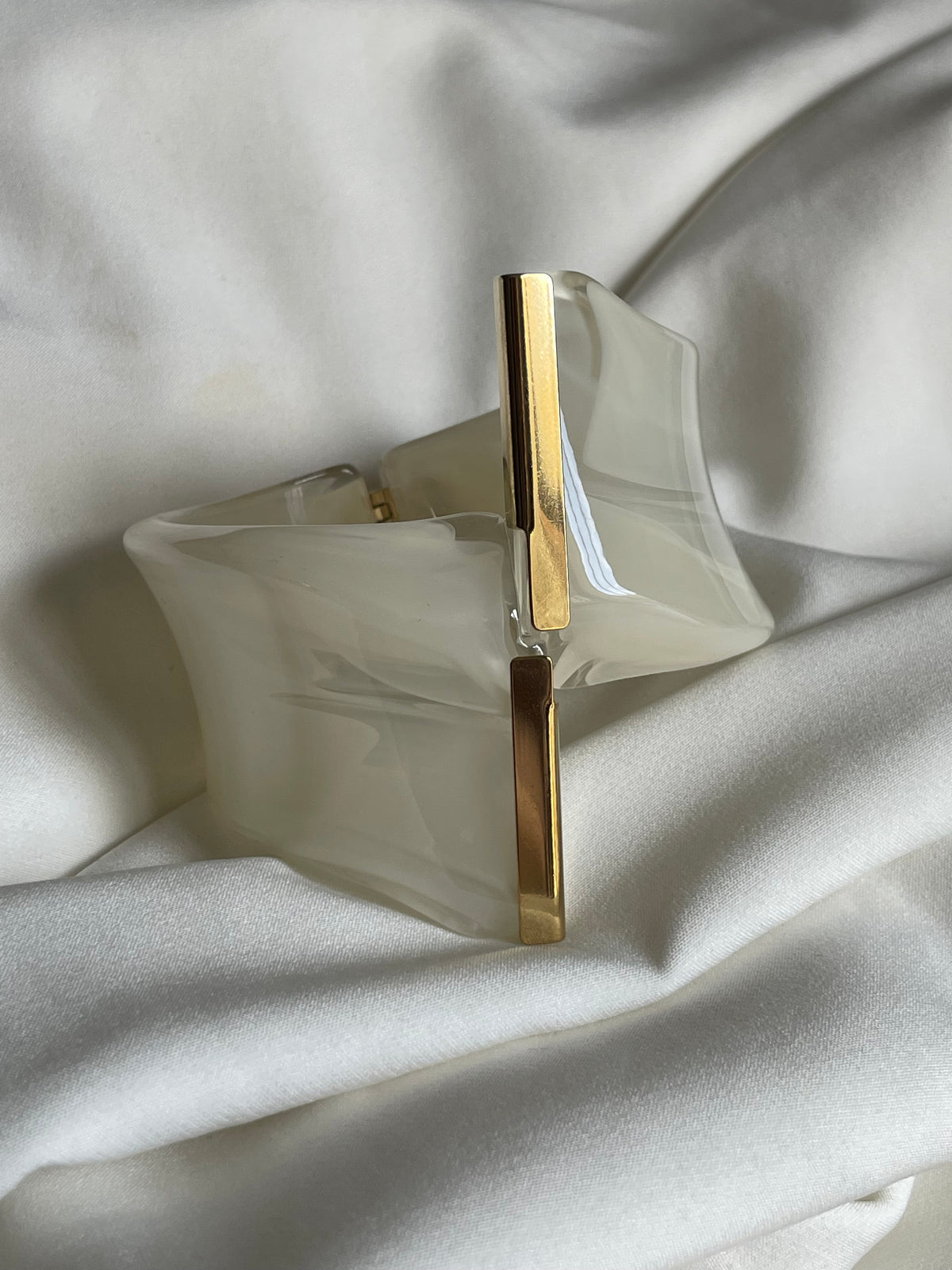 PULSERA CRUZADA BLANCA
