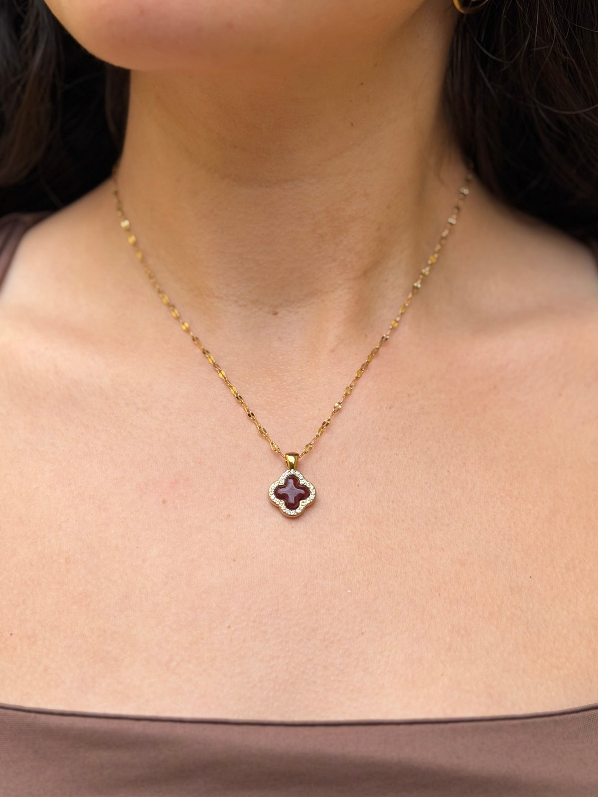 COLLAR TREBOL AMBAR