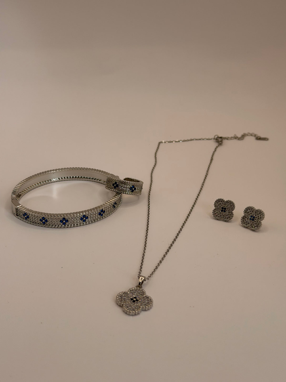 CONJUNTO 4 PIEZAS PLATA