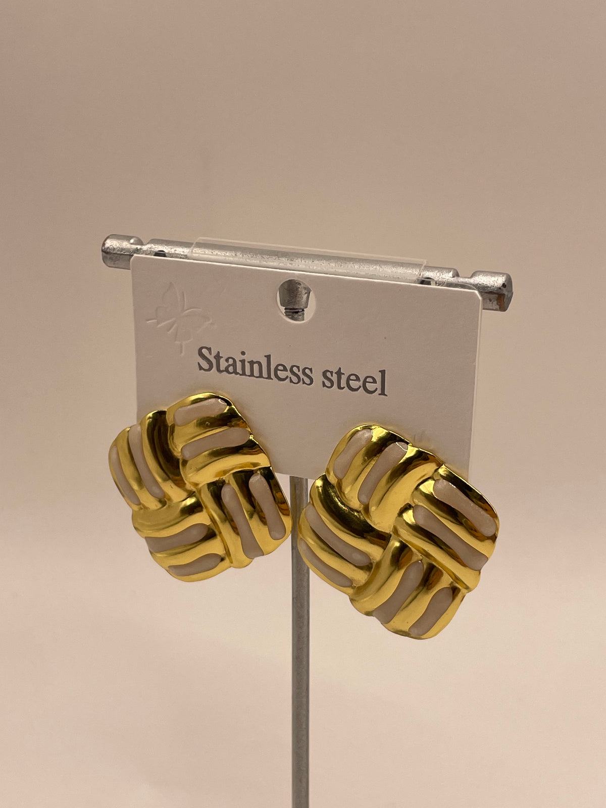 ARETES CUADRADOS TEJIDOS