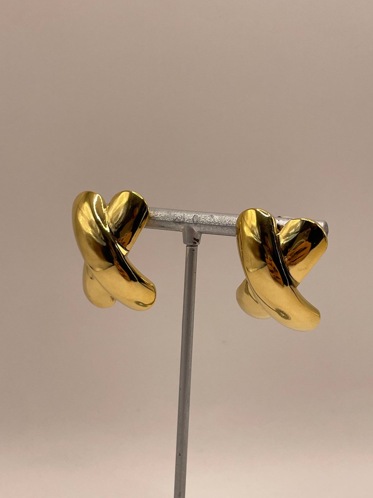 ARETES CRUZ CHUNKY