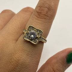 ANILLO CUADRADO ZIRCONIAS