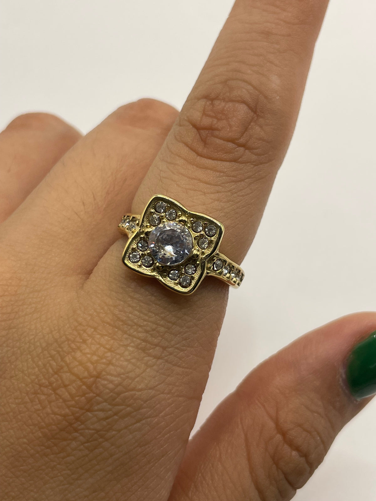ANILLO CUADRADO ZIRCONIAS