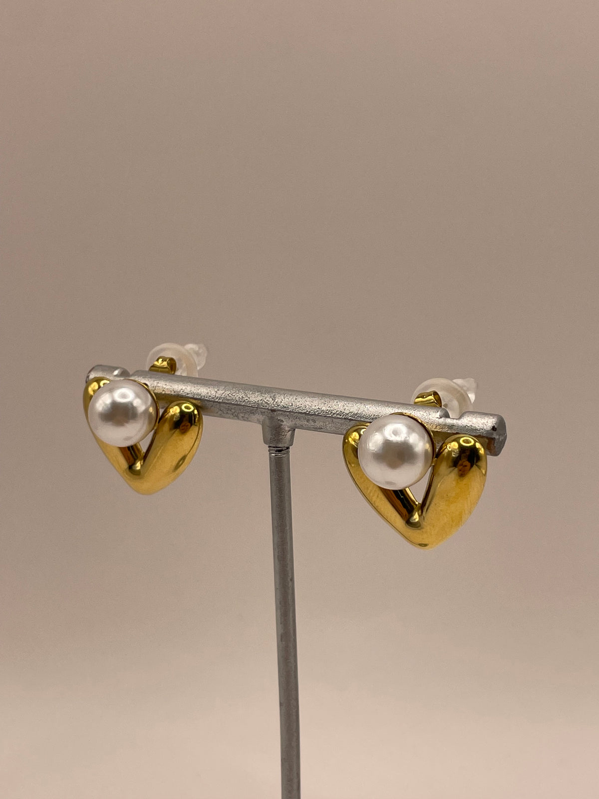 ARETES CORAZON PERLA