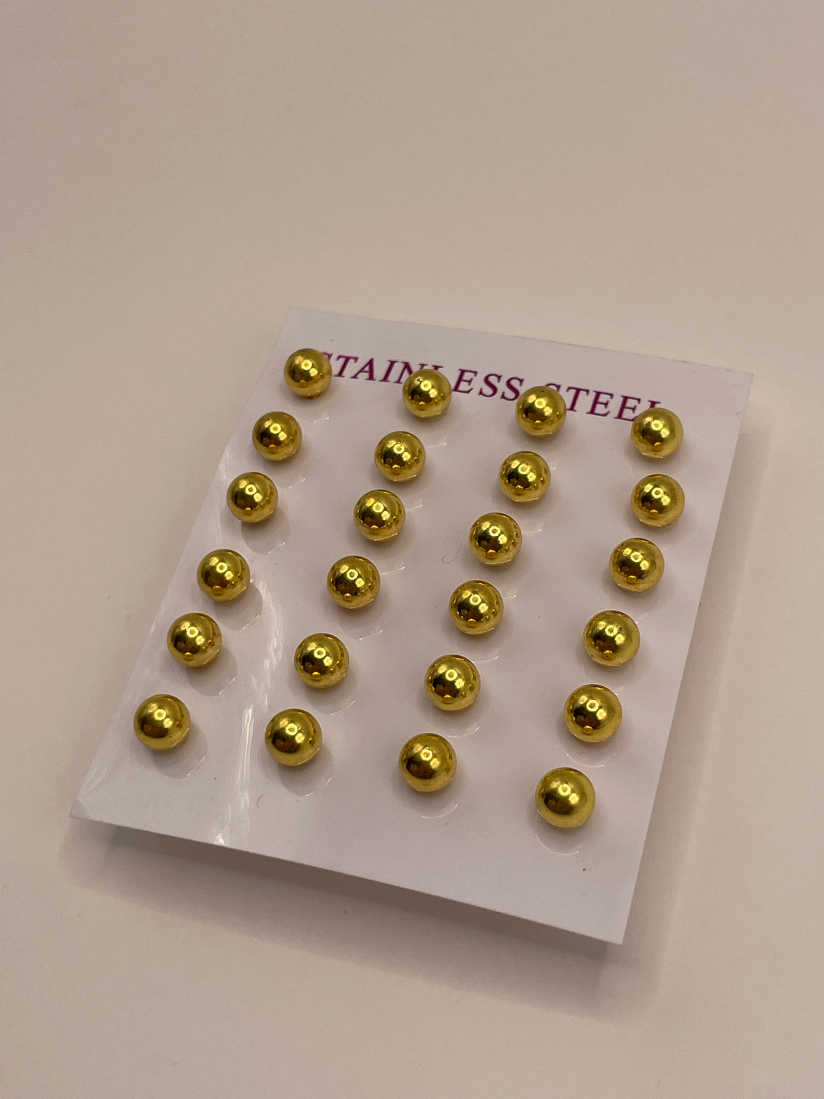 DOCENA DE PARES DE ARETES