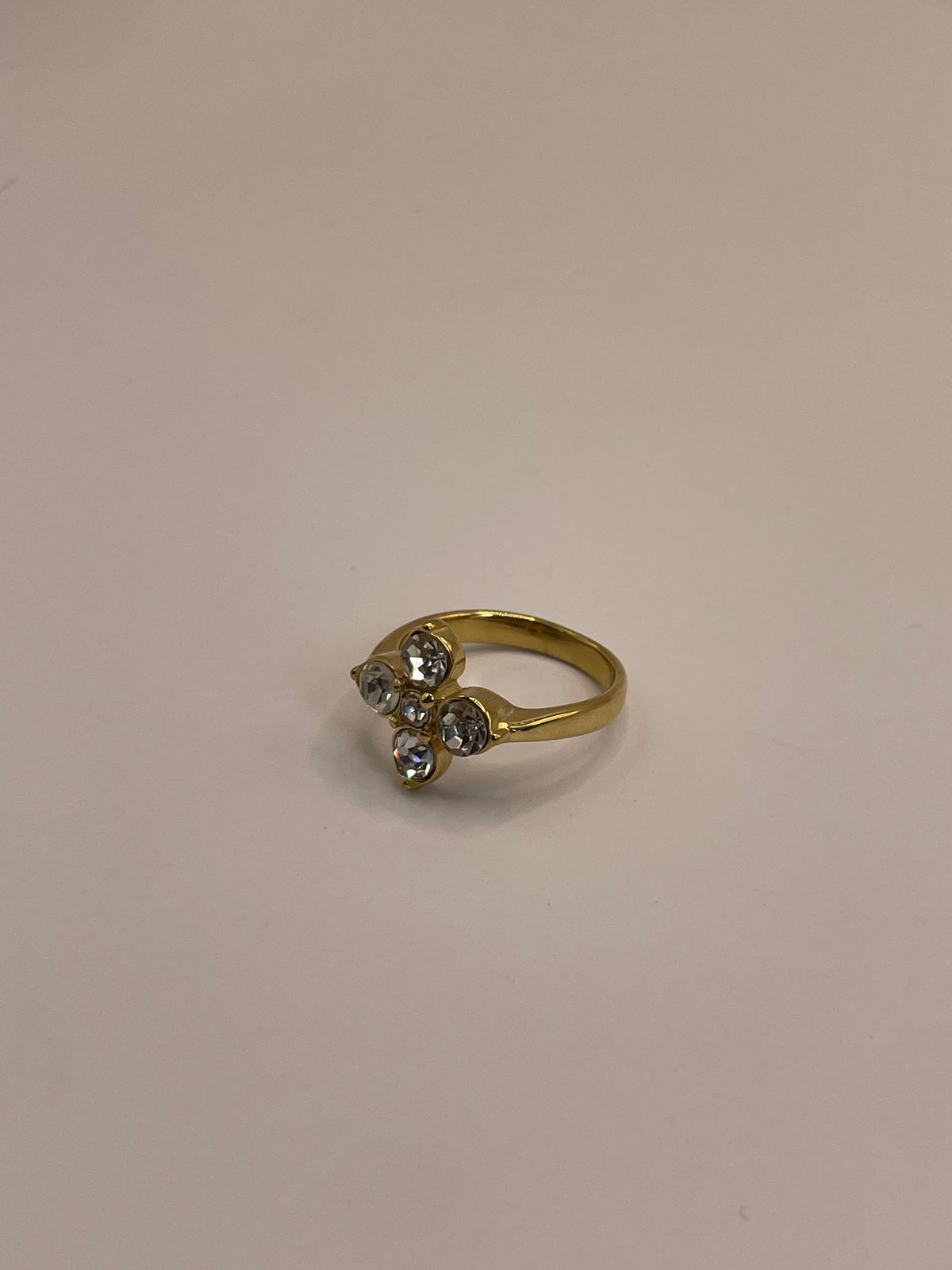 ANILLO ZINAY DORADO TALLA 8