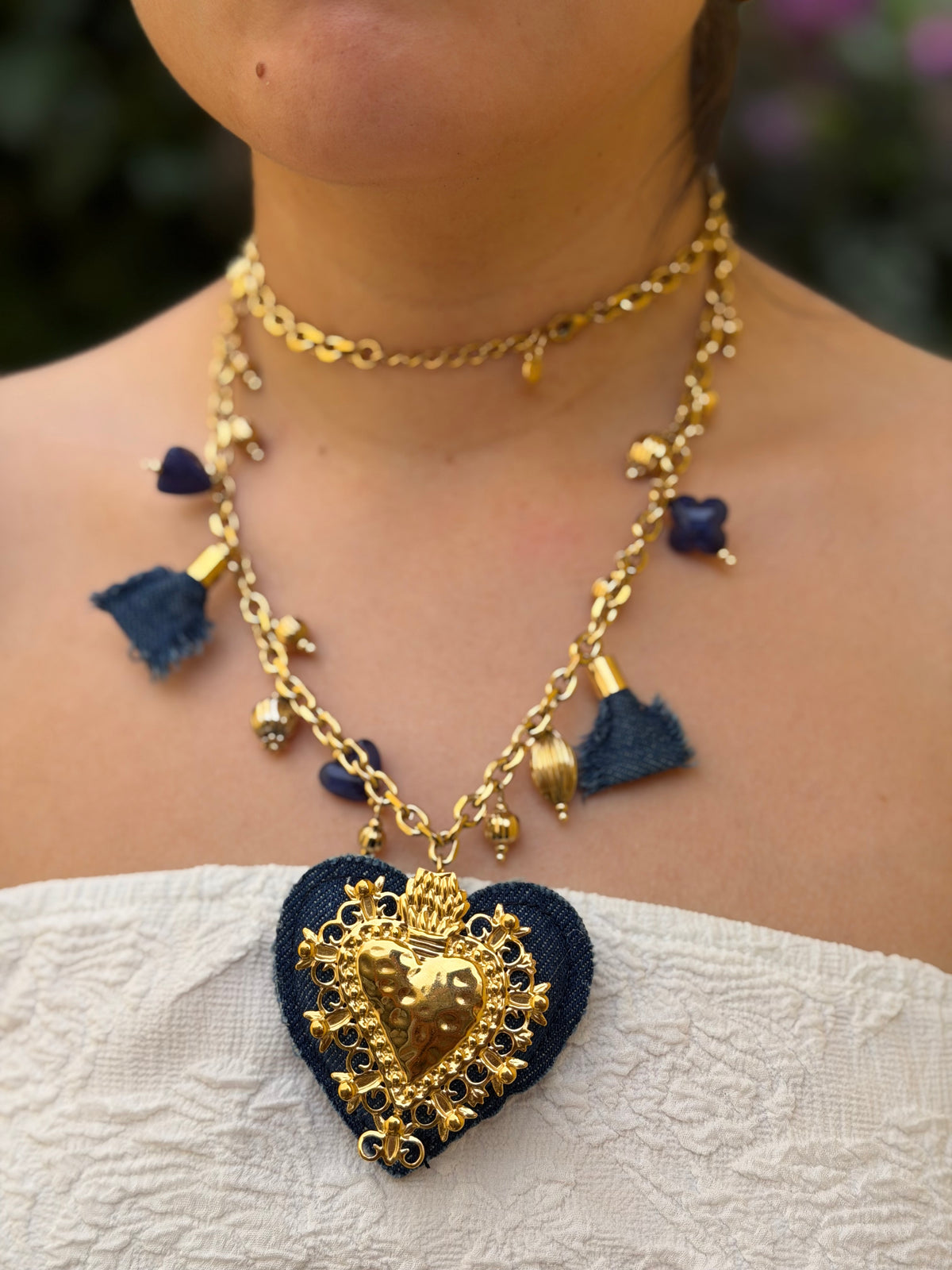 Collar corazón mezclilla
