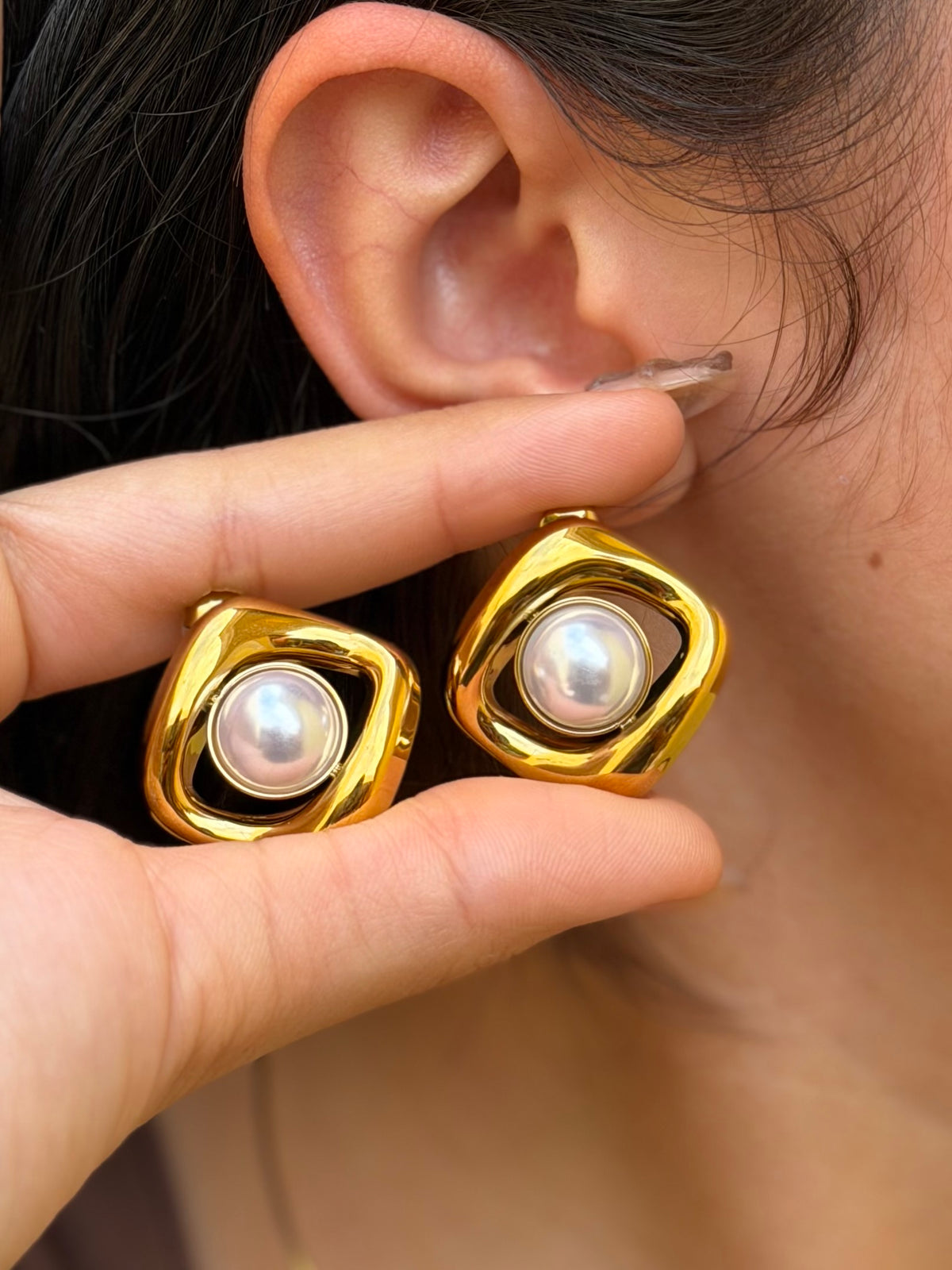 ARETES CUADRADO PERLA