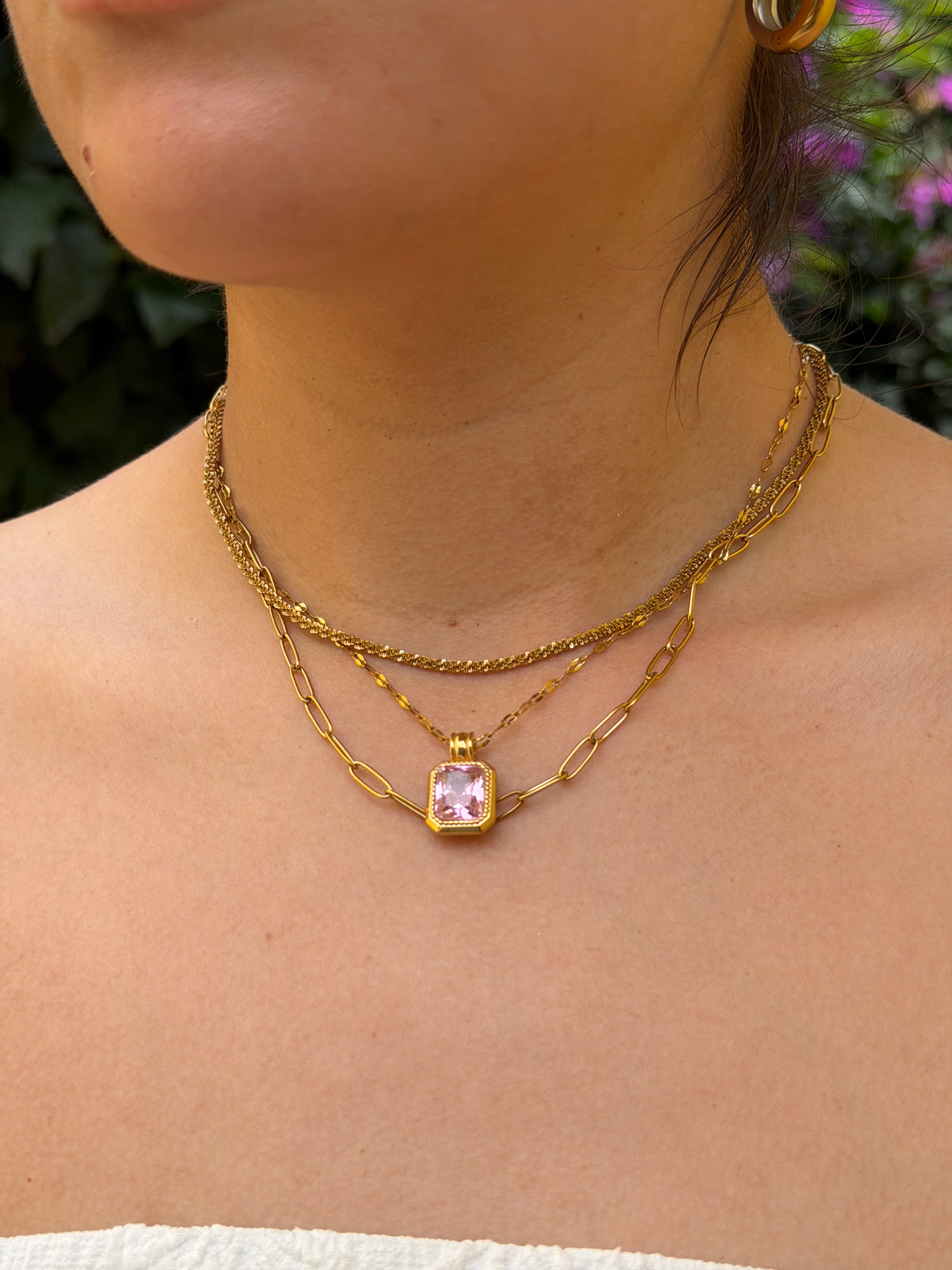 COLLAR TRIPLE ZIRCONIA ROSA