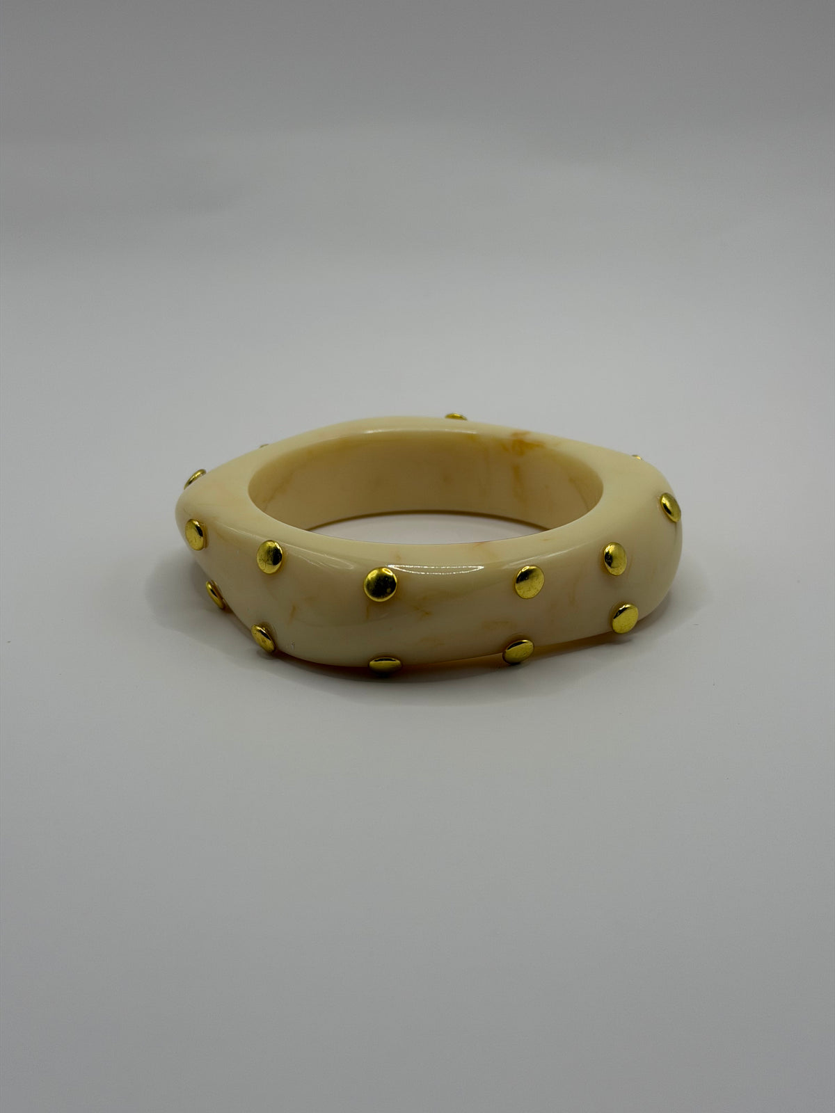 PULSERA RESINA CUADRADA BEIGE