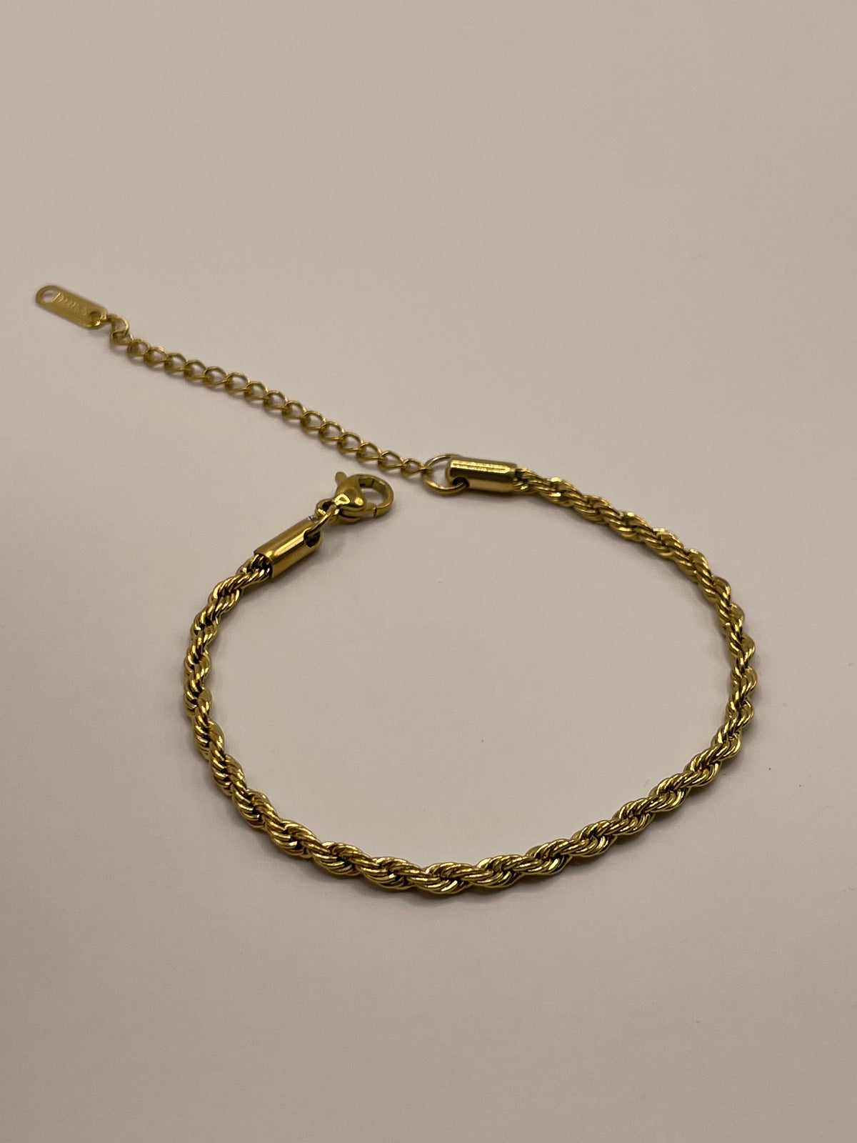 PULSERA CADENA FINA DORADA