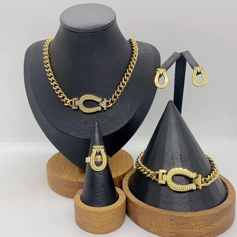 CONJUNTO 4 PIEZAS HERRADURA