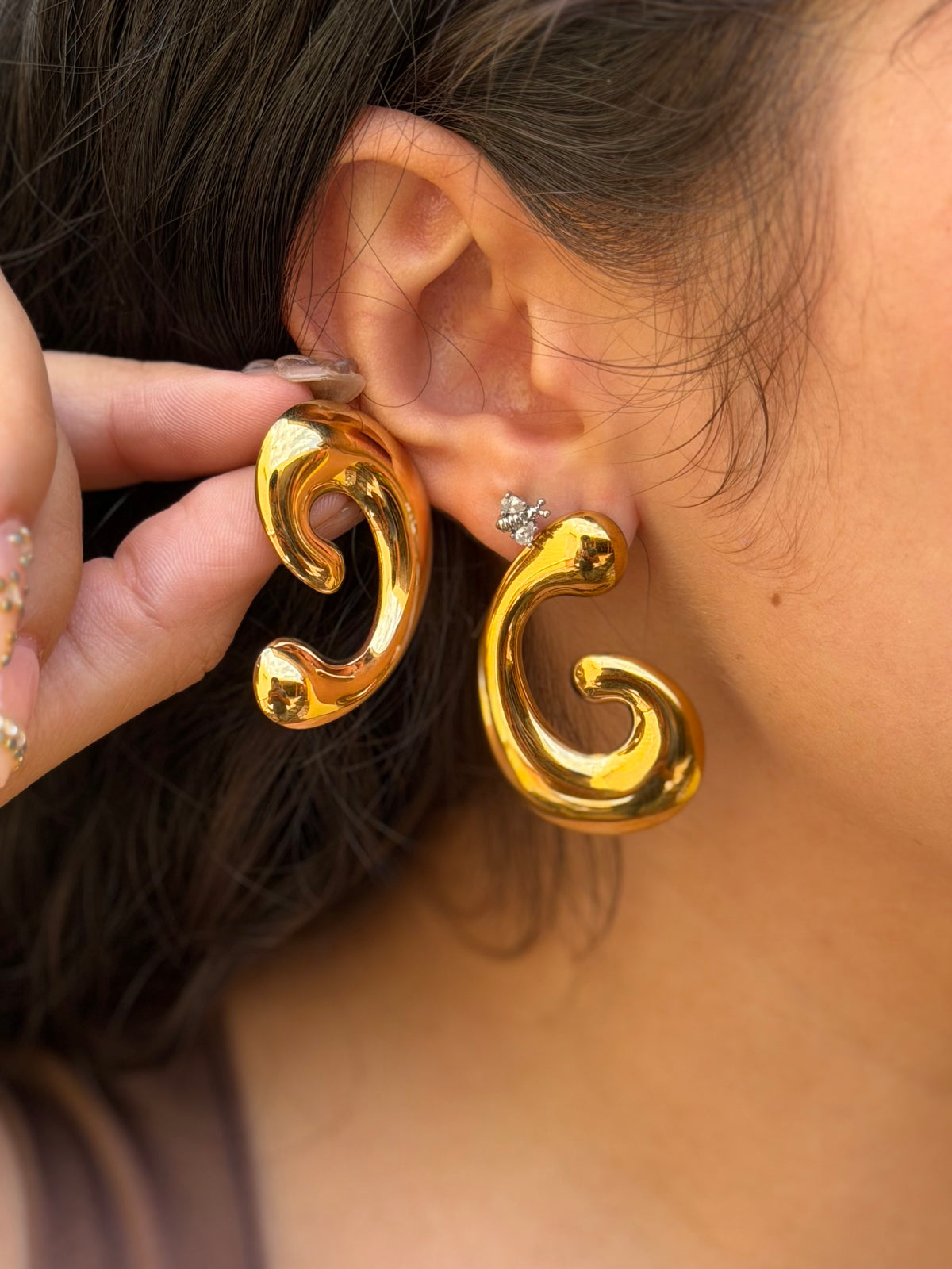ARETES SINAHI