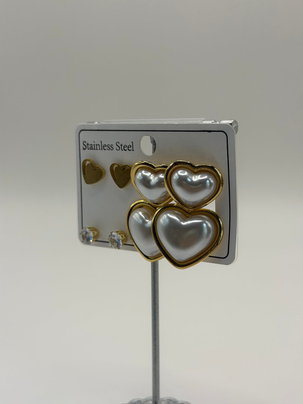 CONJUNTO ARETES CORAZON PERLA