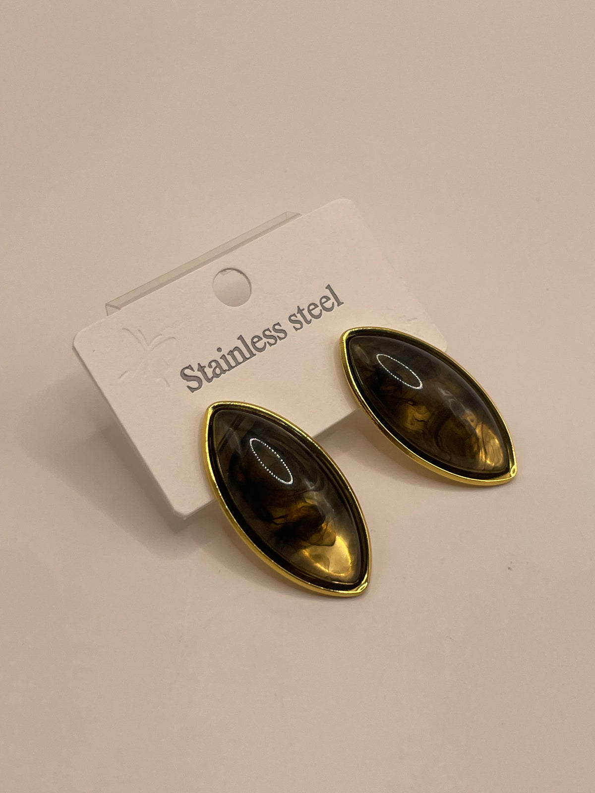 ARETES AMBAR NEGRO