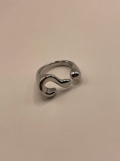 ANILLO INTERROGACION PLATA