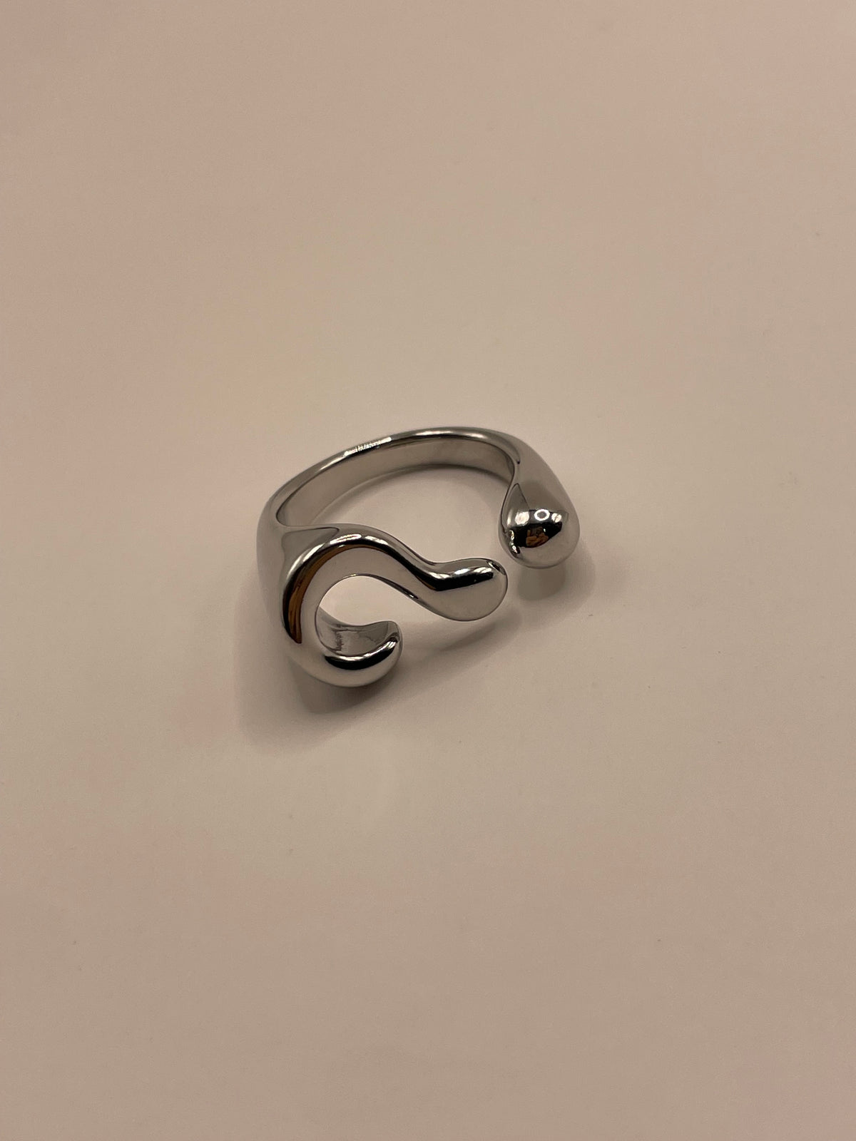 ANILLO INTERROGACION PLATA