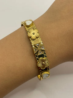 PULSERA GRUESA CORAZONES BLANCOS
