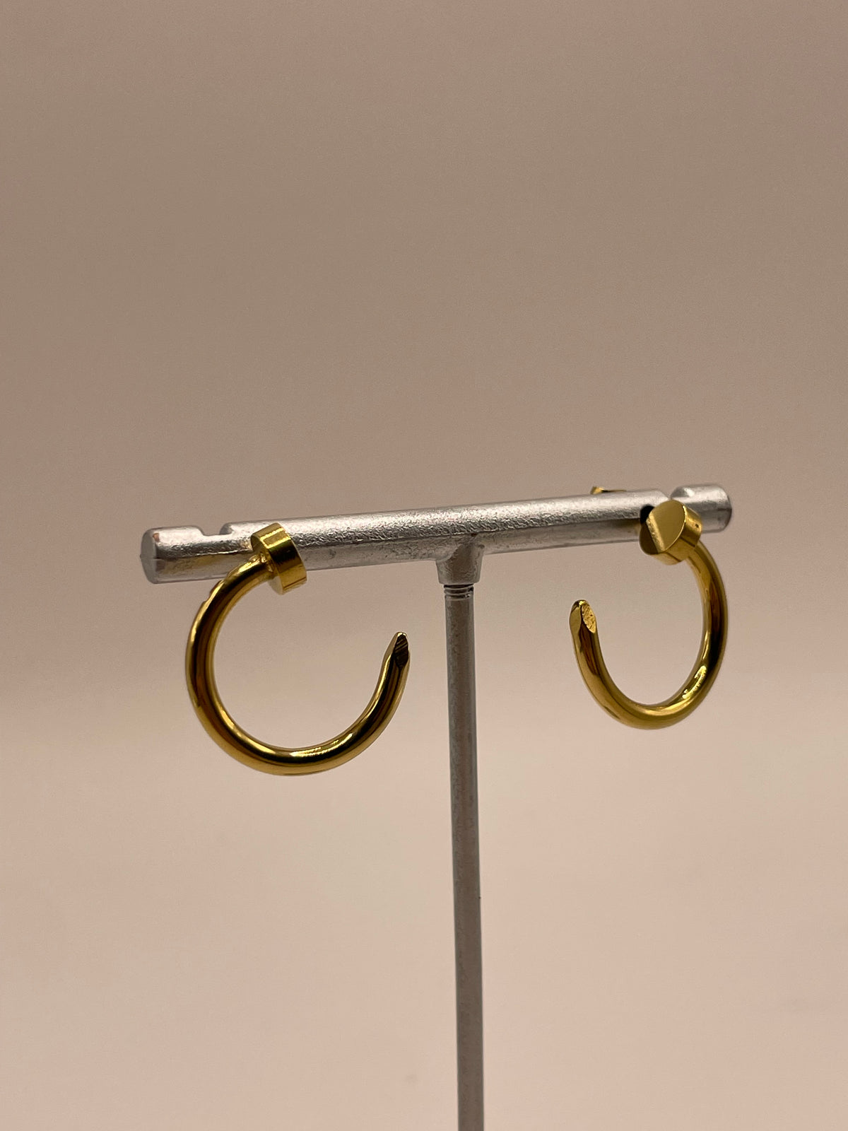 ARETES MEDIA LUNA