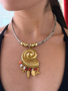 COLLAR CONCHA