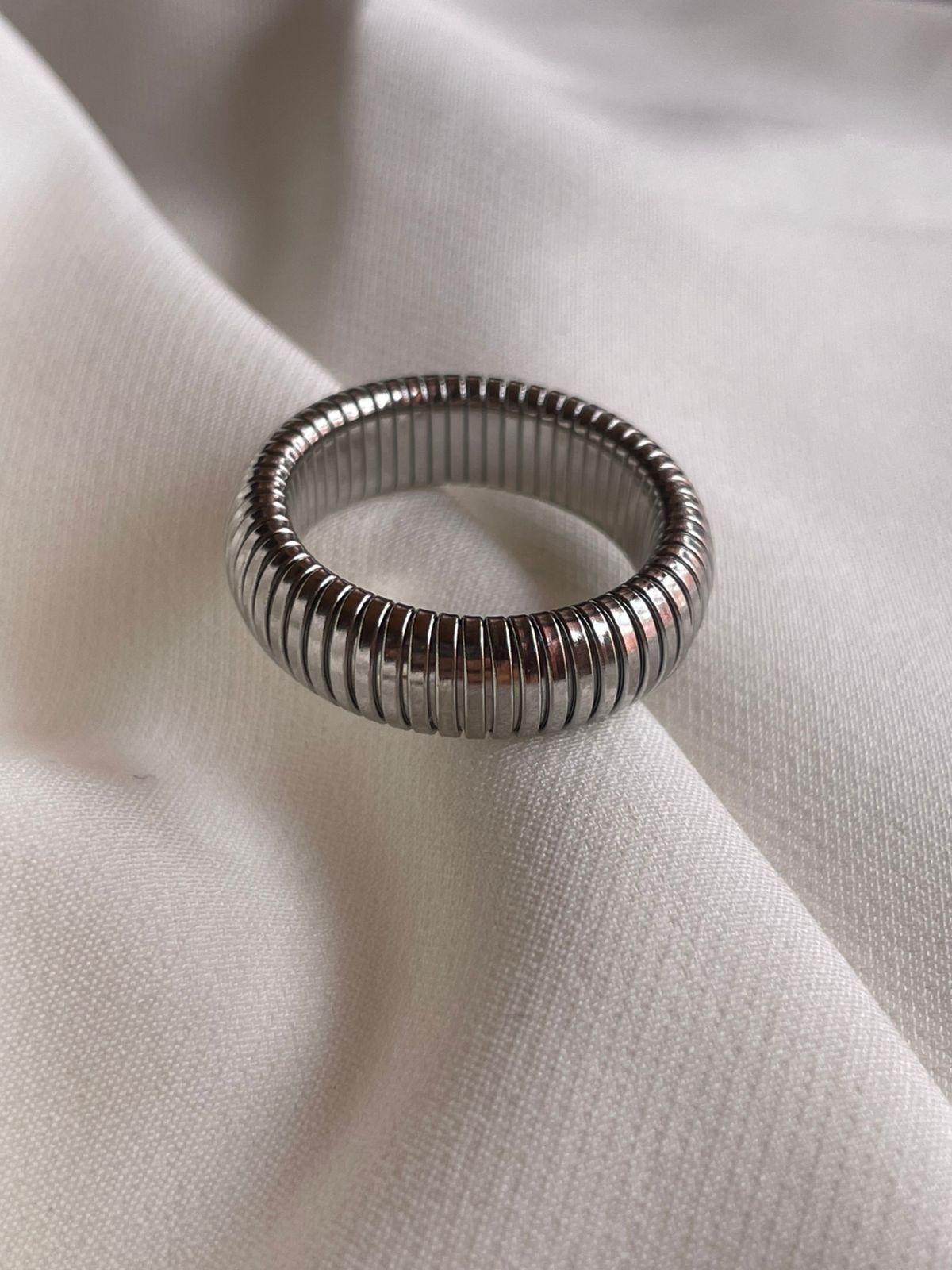 ANILLO AMANDA TALLA 8 PLATA