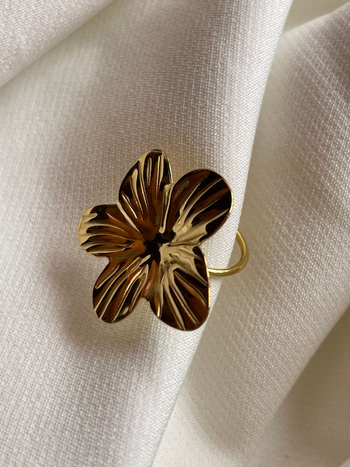 SIMULADOR PIERNCING SAKURA DORADO