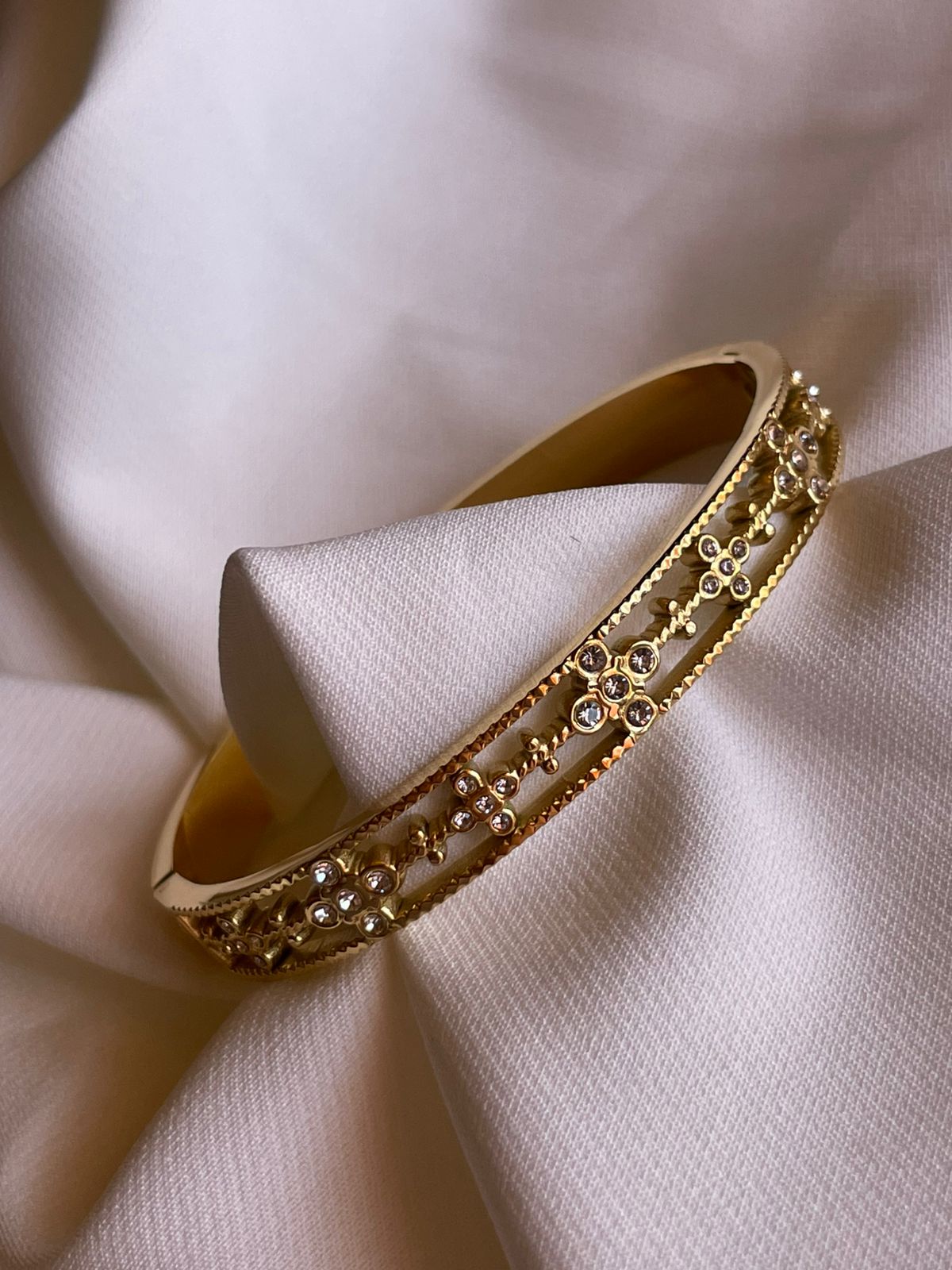 PULSERA TREBOLES