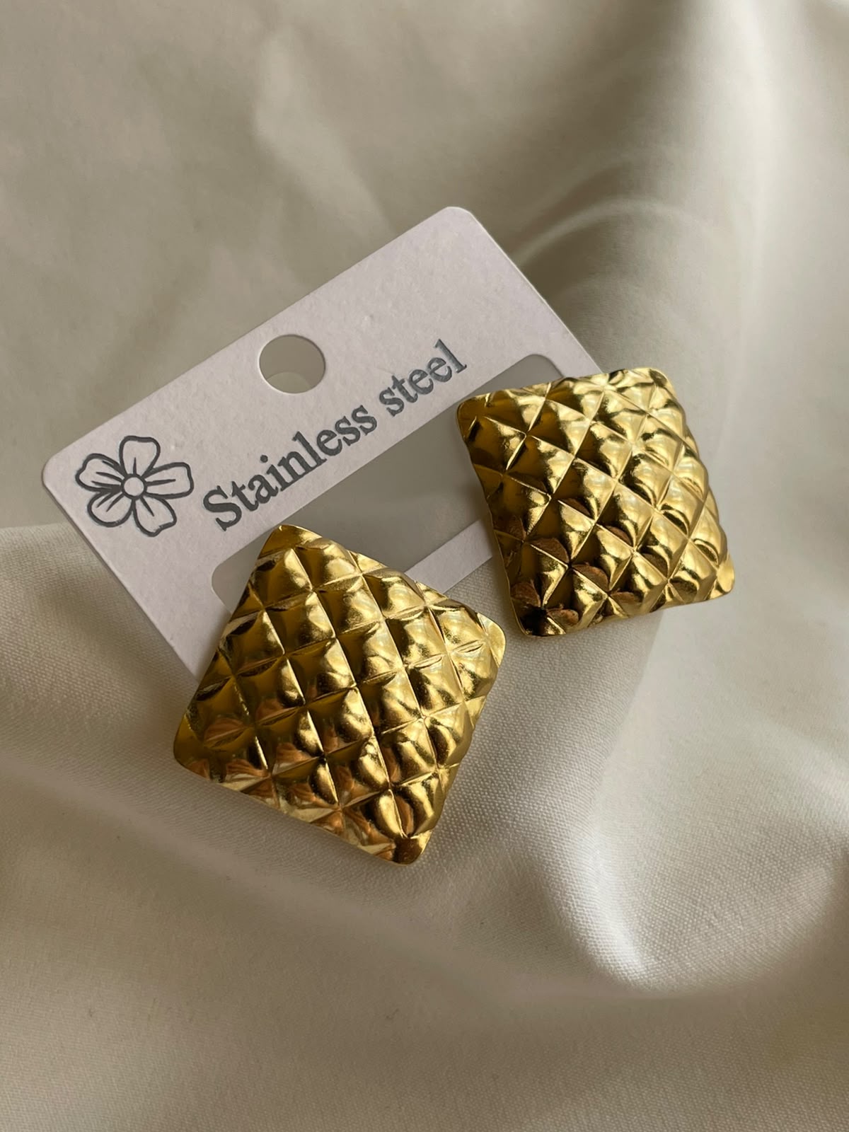 ARETES CUADRADO