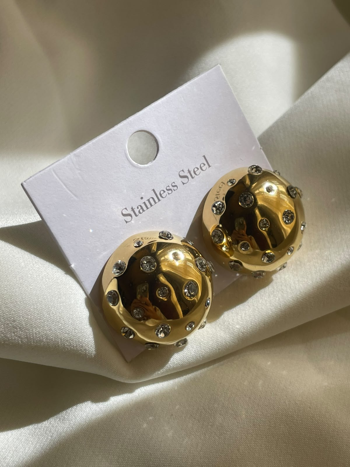 ARETES GLOW