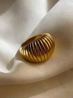 ANILLO CAPAZON DORADO TALLA 8
