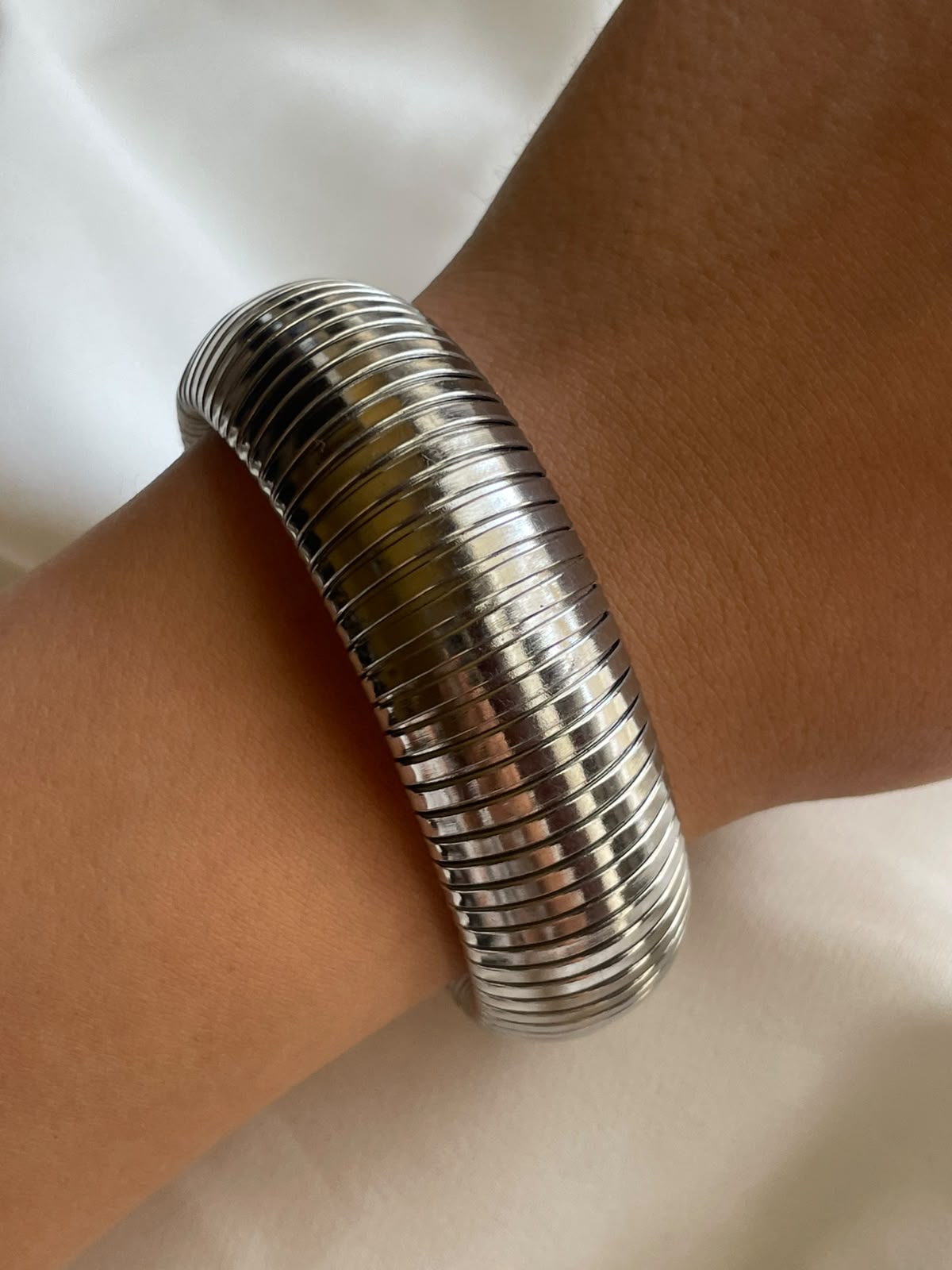 PULSERA AMANDA PLATA 20MM
