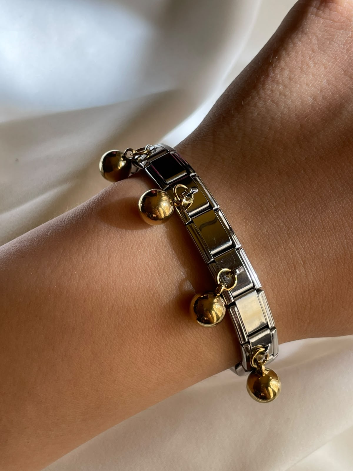 PULSERA ITALIANA PERLAS DORADAS