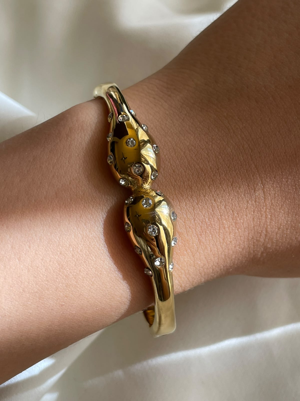 PULSERA GOTA GLOW