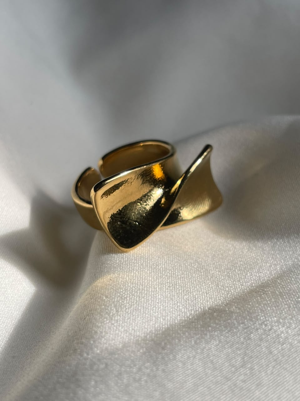 ANILLO ALMENDRA DORADO