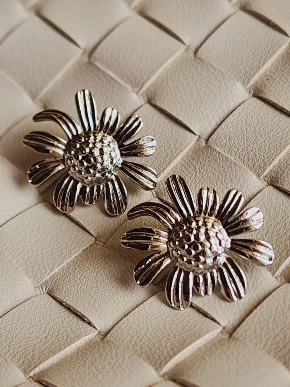 ARETES  MONTEVIDEO