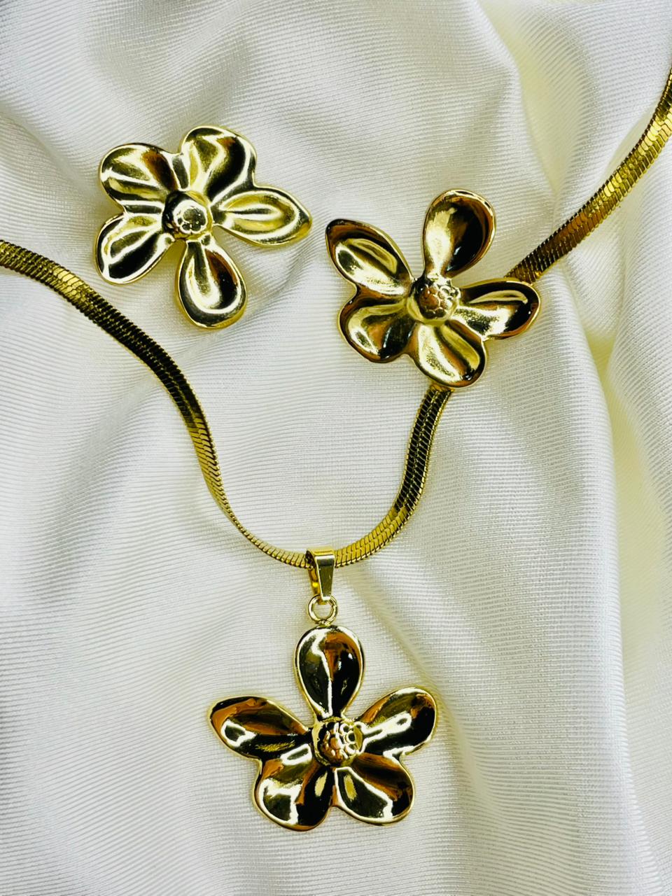 CONJUNTO FLOR