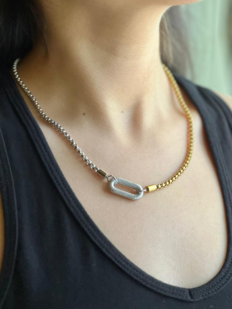 COLLAR ANDREA