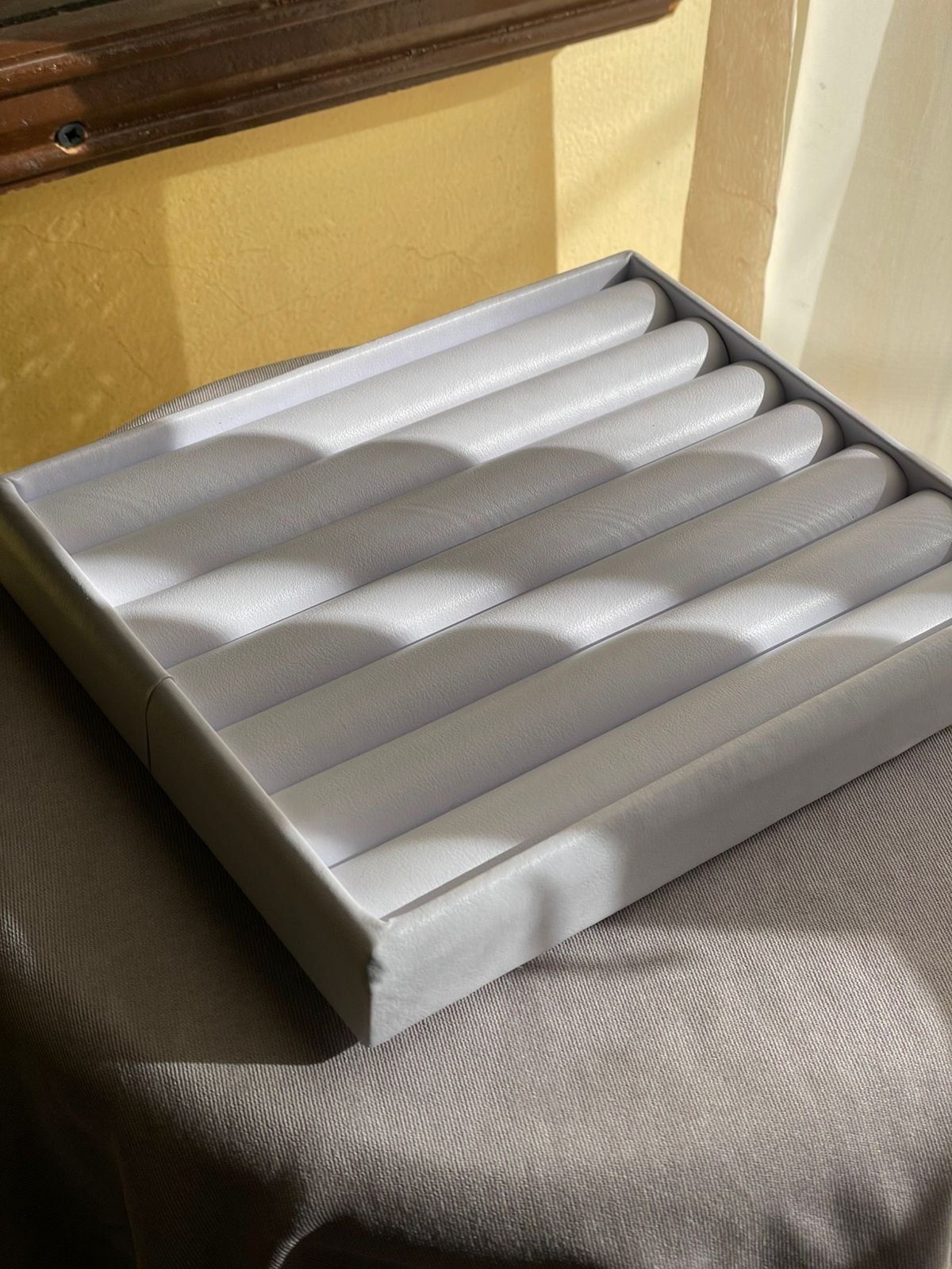 CHAROLA PARA ANILLOS