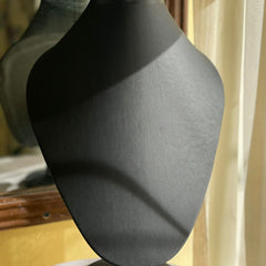 CUELLO GRANDE NEGRO
