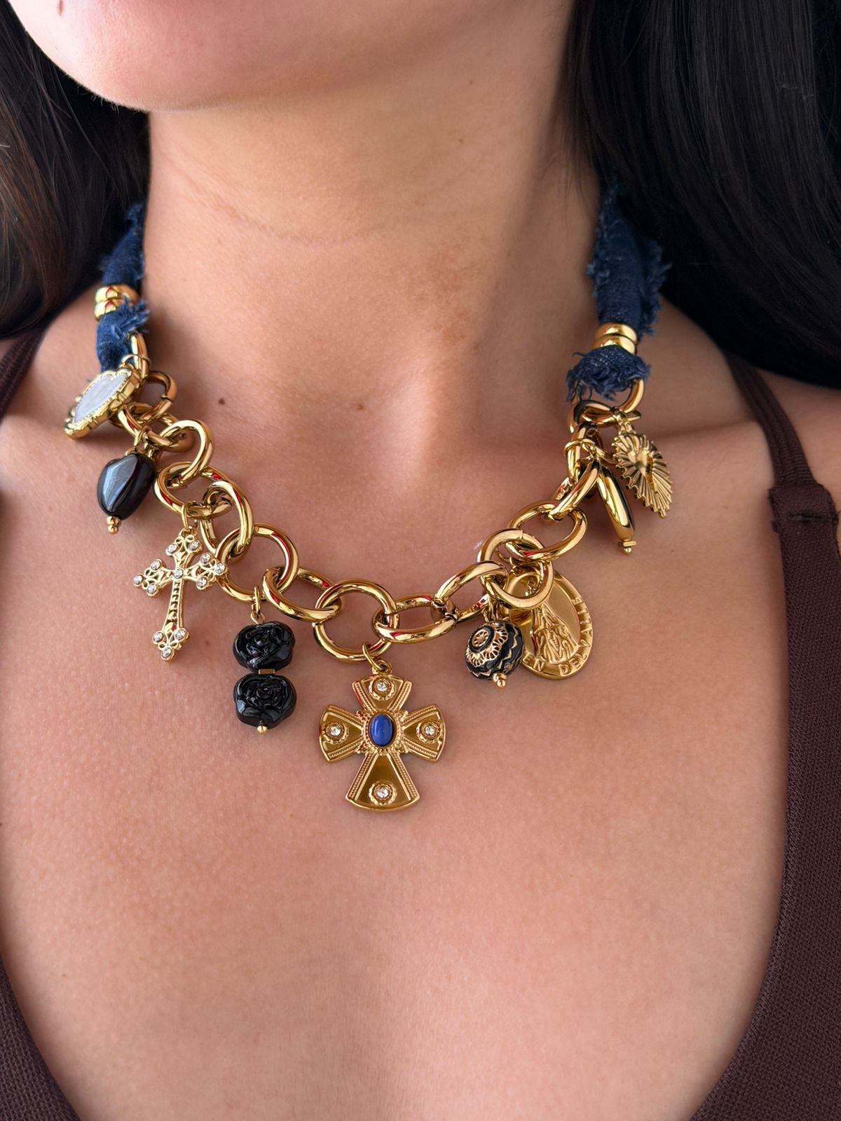 COLLAR VIRGEN DEL VALLE