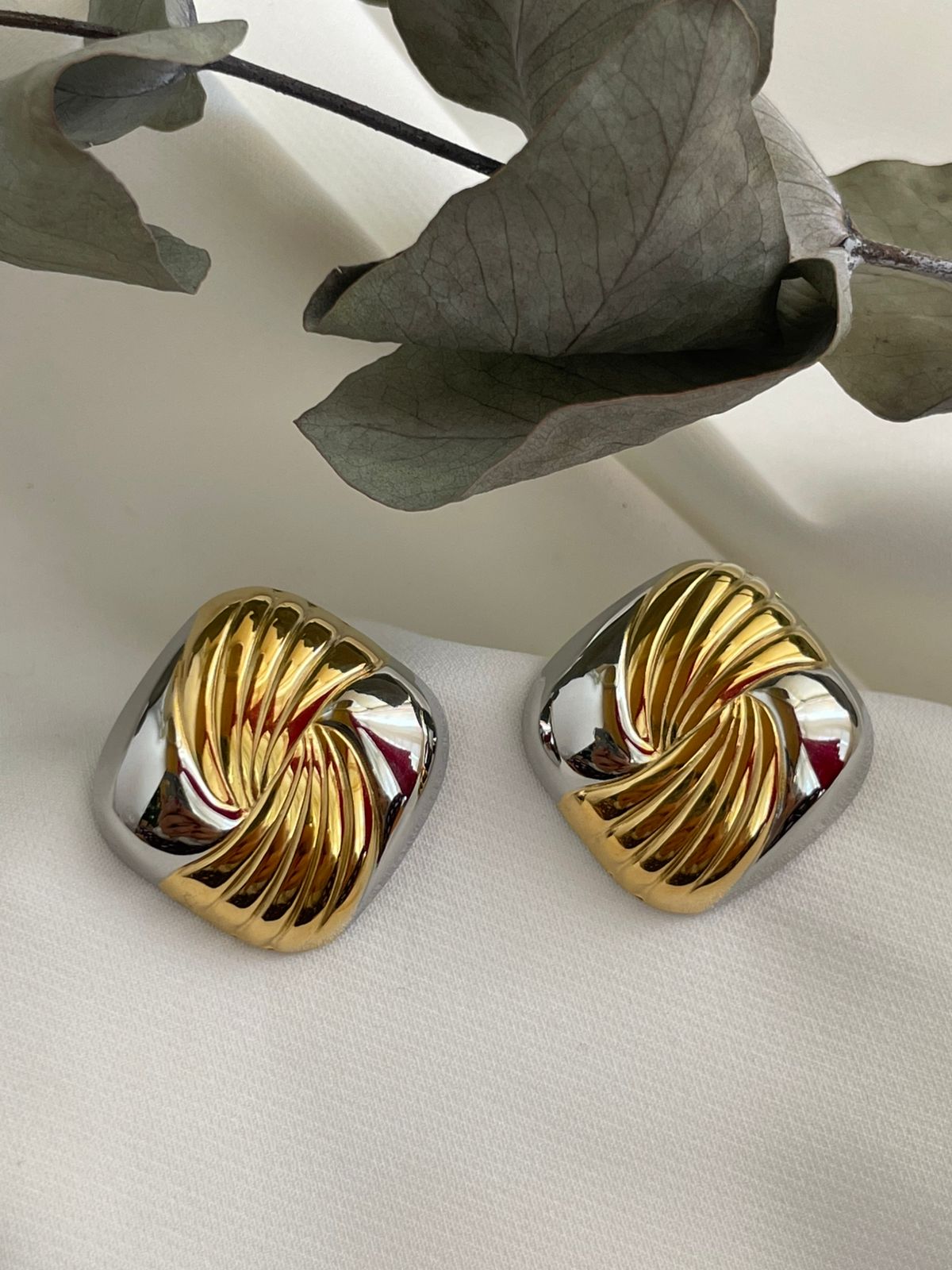 ARETE CUADRADO COMBIANDO